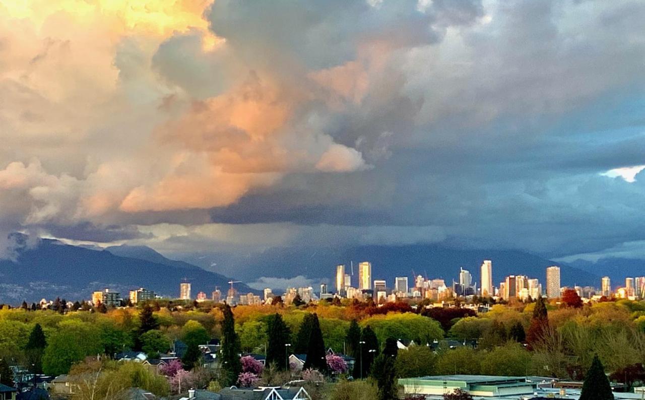 Suite Smart Vancouver Bagian luar foto